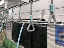 【ニュース】マックス、ホッチキス針箱モチーフの吊手広告を開始