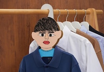 【新製品】顔を描いて組み立てるユニークな段ボールハンガー