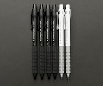 【新製品】グリップをメタル製に「925 15 メタル 製図用シャープペンシル」