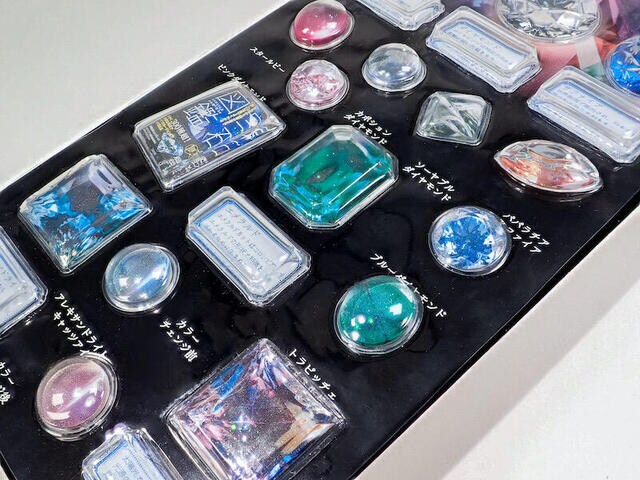 【新製品】本物の宝石写真を使用した宝石の立体シール
