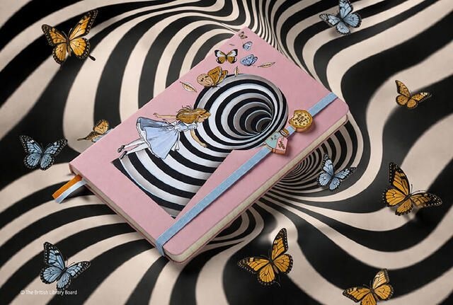 【新製品】モレスキンから「不思議の国のアリス」限定コレクションが登場