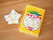 【イベント】"パインアメ"のブックカバーが阪神梅田本店に初登場！