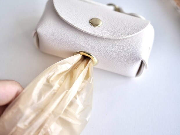 ダイソーの「ごみ袋ホルダー」が想像以上に便利！220円で高見えのアイテムをレビュー