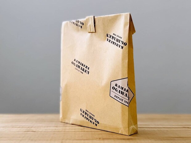 お菓子の包装紙は捨てないで!おしゃれバッグにリメイクする方法