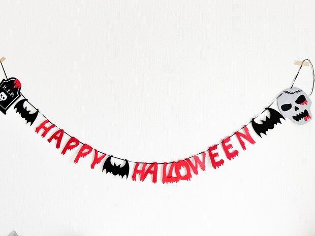 価格：220円（税込）