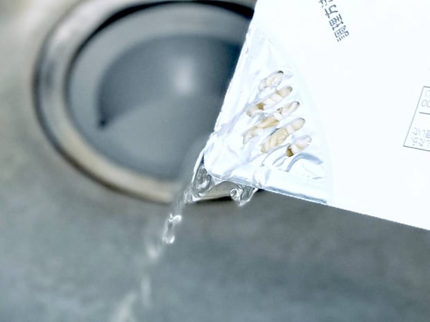 カップ焼きそばのお湯でひと品誕生!方法に「ついでにできていい」「手間いらず」