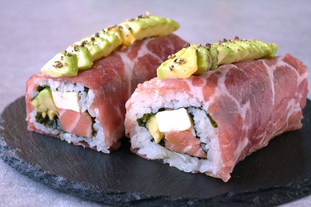 いつもの恵方巻に飽きたら!デパ地下風「生ハムロール寿司」のレシピ