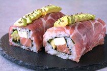 いつもの恵方巻に飽きたら！デパ地下風「生ハムロール寿司」のレシピ