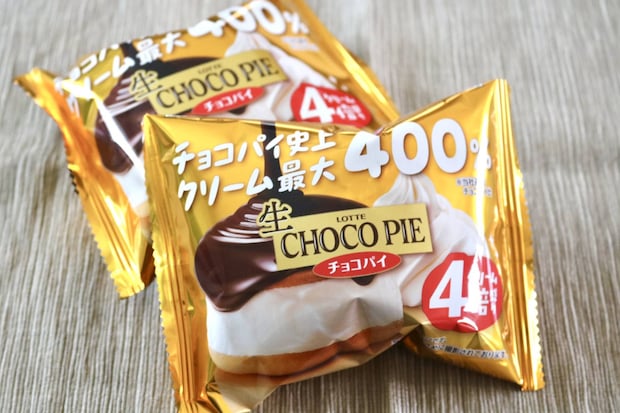 ロッテ新作「生 チョコパイ＜クリーム4倍盛り＞」を最速レポ！クリーム量400％で驚きの厚さ