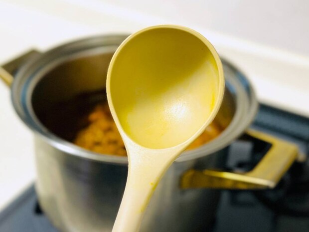 カレーの黄ばみは放置するだけで消える?漂白剤を使わない方法に「魔法かと思った」