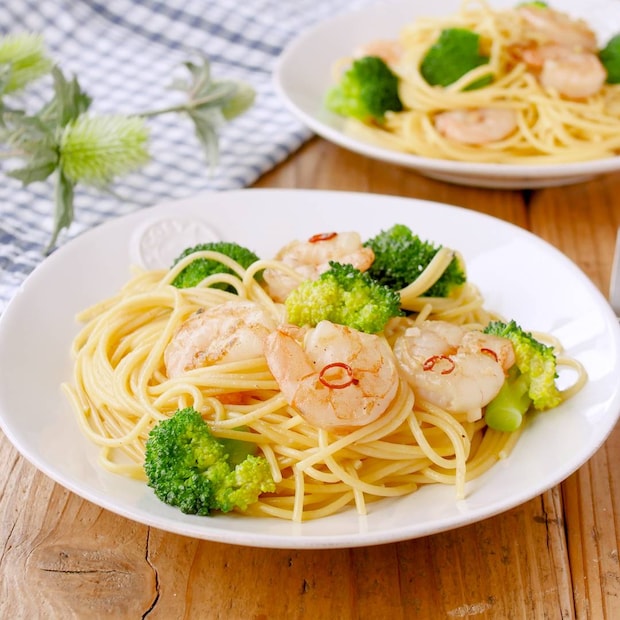 エビとブロッコリーのガーリックパスタ