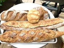 パリからお届けするブーランジェリー【メゾン・ランドゥメンヌ】にはグランプリ受賞のクロワッサンなどパリのエスプリが詰まったパンがたくさんある！（東京都・港区）