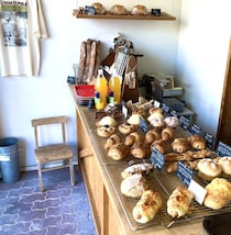 <パンめぐ南東京編③＞ バゲットとハード系がお勧め！オーナーシェフは五反田の名店出身のパン屋さん【BAKEMAN（ベイクマン）】（東京都・大田区）