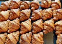 噛むごとに感じる繊細な層、芳醇な発酵バターの香り。極上クロワッサンに感動！【totcha bakery（トッチャベーカリー）】（福岡県・福岡市）