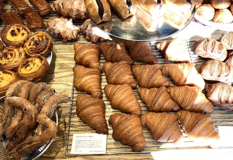 <パンめぐ自由が丘編 ②> 小麦や素材の生産者までこだわり、高いクオリティと幅広い品揃えで自由が丘を代表するお店【C’EST UNE BONNE IDÉE(セチュヌボンニデー) 自由が丘店】(東京都・目黒区)