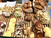 砂町にある1933年（昭和8年）創業の老舗店が西葛西店をオープン！伝統のあんパンに加えて人気の革新のパンが見逃せない！【ナカヤ西葛西店】（東京都・江戸川区）