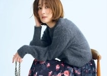 暗色ベースでも映える！大人のための花柄スタイル【毎日コーデ】