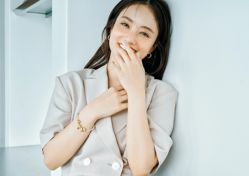 シゴデキ先輩に近づける！モードめ地金のアクセでワンランク上の通勤コーデの完成♡