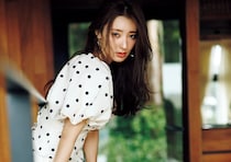 トレンドのドット柄に注目♡大きめ柄を選べば大人でも甘すぎないシャレ感出しに