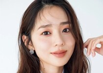 すぐに真似できる春のあか抜け通勤メイク♡上まぶたの引き算&マット質感でハンサムな多幸感を