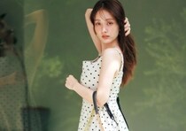 シックな色合いの「ドット柄ワンピ」を選んでパリジェンヌ気分♡夏の最旬女子会ワンピ3選