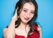チークとリップをレイヤードしてビーチの主役顔に♡海にぴったりなムードな大人の夏メイク