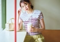 いつものTシャツは小物で盛ってnot量産型♡ミーハーに着こなすスタイルお手本