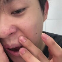 顔の半分はすっぴんの男性→もう半分に本気でメイクしたら……　衝撃の姿が208万再生「まるで別人のよう…」【海外】