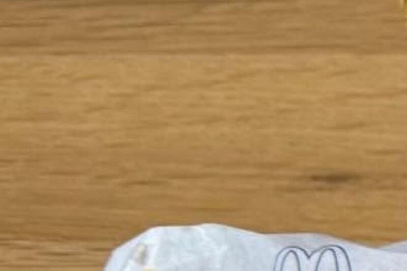 小学校が突然“休校”になるも……　ママ「本日の給食はこちら」→思わぬ光景に「大人もテンション上がる」「羨ましい」