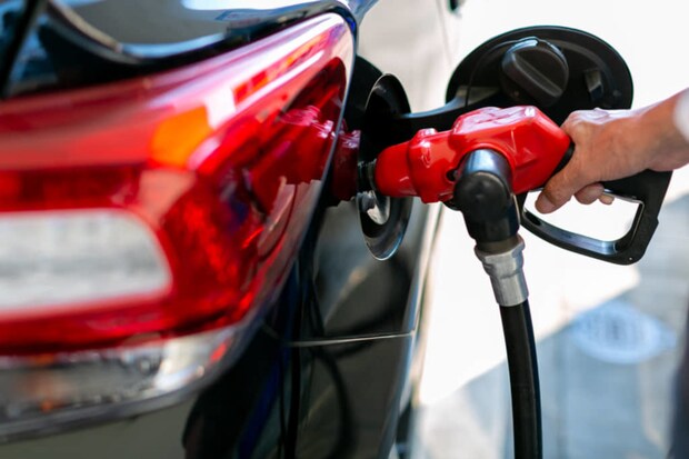 「レギュラーガソリンが高い都道府県」ランキング！　2位は「滋賀県（178.4円）」、1位は？【2025年10月1日時点】