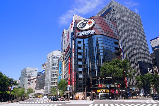 「ミルキーの紙柄でかわいい」不二家の“ペコちゃんエコバッグ”が個性的! 「買い物や、仕事、何でも使える」「大きさも適度で使い勝手がいい」