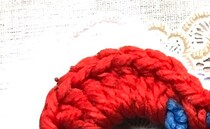 実家にあった掃除用具、よく見ると……　「もうミャクミャクにしか見えない」まさかの姿に「グッズって言われてもおかしくない」