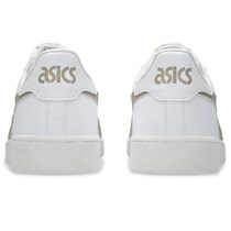 「何種類も持ってます」　アシックスの“軽いスニーカー”に絶賛の声　「軽くて歩きやすい」「丈夫で長持ち」「オーソドックスなデザインも好き」