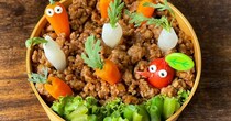 夫のためにキャラ弁当を作る妻、ケンカした日に作ったのは……　“予想外すぎるキャラ”登場に「センスの塊すぎるw」「地味にムズイw」