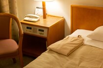 【40～50代女性に聞いた】客室が快適だと思う「ビジネスホテル」ランキング！　同率1位は「東横イン」ともう一つは？