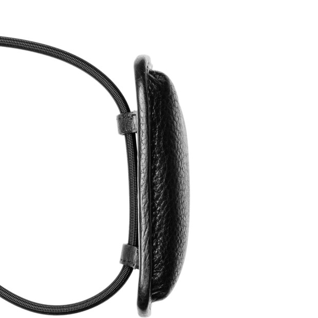 「長い入荷待ちでした」土屋鞄製造所の“薄型スマホショルダー”が高評価　「経年変化が楽しみです」「ムダなものが一切ない」