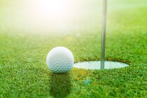 【画像】ルコックスポルティフの“メンズゴルフパンツ”