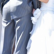 職場で“17歳年上”に一目惚れ→猛アタックから2年後……　年の差カップルの現在に「いいね100連打したい」