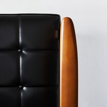 「全てにおいて理想のソファ」カリモクの“狭くても置けるチェア”が人気　「追加で購入検討しています」「長時間座っても疲れない」