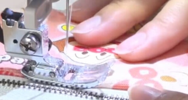 「ママ作って」と息子にお願いされ、アンパンマンの生地を縫い合わせていくと……　簡単便利なアイテムが完成