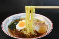 【画像：「静岡県のラーメンの名店」15選を見る】