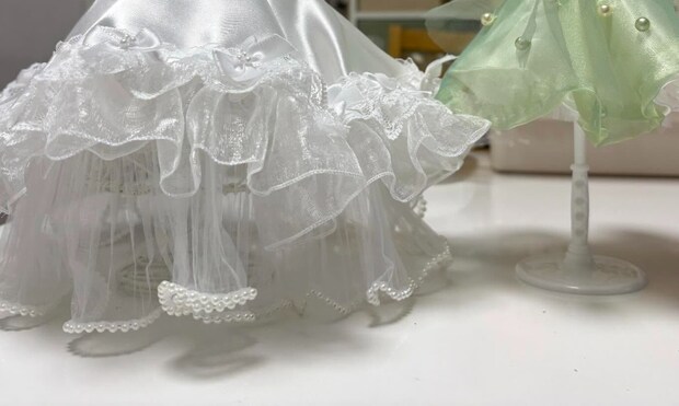 ハンドメイド趣味の母が息子夫妻の結婚式のために仕上げた作品は……「こんなお母さん羨ましすぎます」「プ、プロですよね」