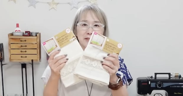 ダイソーのカーテン2枚→たった3回縫うだけで……　まさかの完成品に「こういうのが欲しかった！」「これならできる」