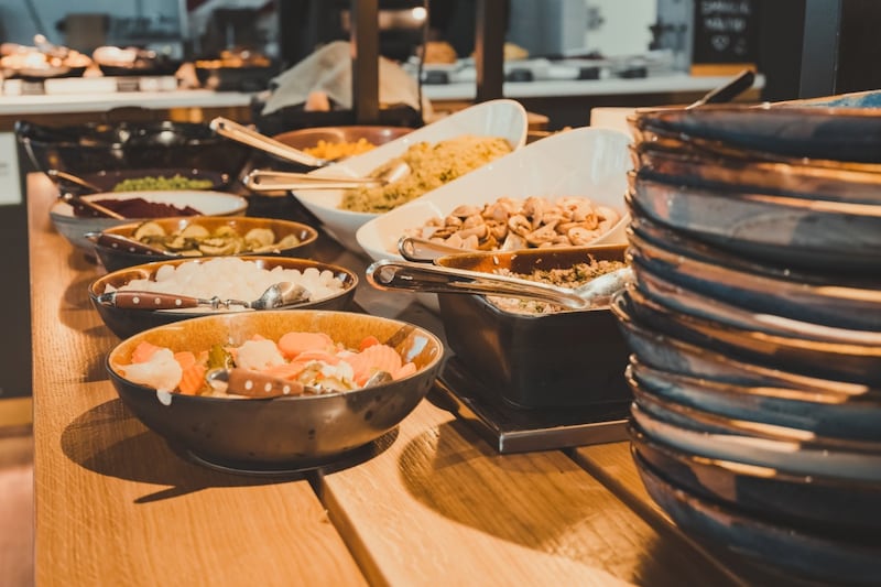 「地元の恵みを満喫できる」　富山県の「ビュッフェ・バイキング」の名店を紹介！　「飲み放題付きも」「つい食べ過ぎてしまう」