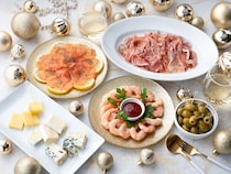 成城石井の2026年福袋、予約スタート！　オリジナルのショッピングバッグに人気商品がセット