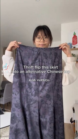 着なくなったスカートは捨てないで！　ザクザク切って組み合わせると……　目からウロコの“オリジナルアイテム”が完成し反響【海外】