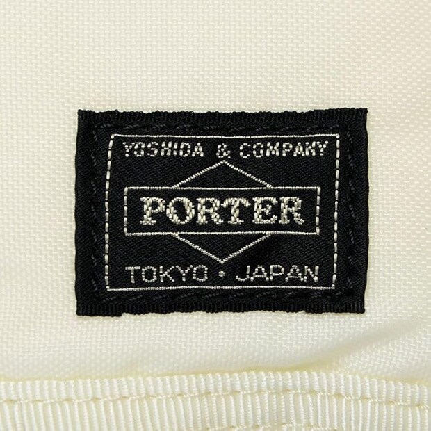 「やはり日本製がいい」 ポーターの“ショルダーバッグ”が大好評　「財布、折りたたみ傘、弁当も入る」「機能性、耐久性とも抜群です」