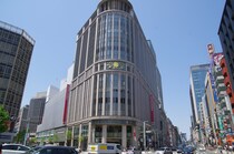 三越伊勢丹で人気の京都銘菓「糖蜜ボンボン」とは？　俵屋吉富のかわいすぎるお菓子が“即完”する理由【秋限定・ギフトにもおすすめ】