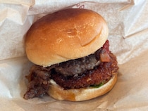 【兵庫・淡路島】関西の大人気道の駅「うずしお」がリニューアル！道の駅界でトップの“ハンバーガー”が絶品すぎた