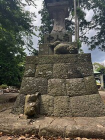 神社で“狛犬の子犬”たちが遊んでいる？　飽富神社の狛犬像が「かわいい」「珍しい」と話題　設置の経緯を聞いてみた